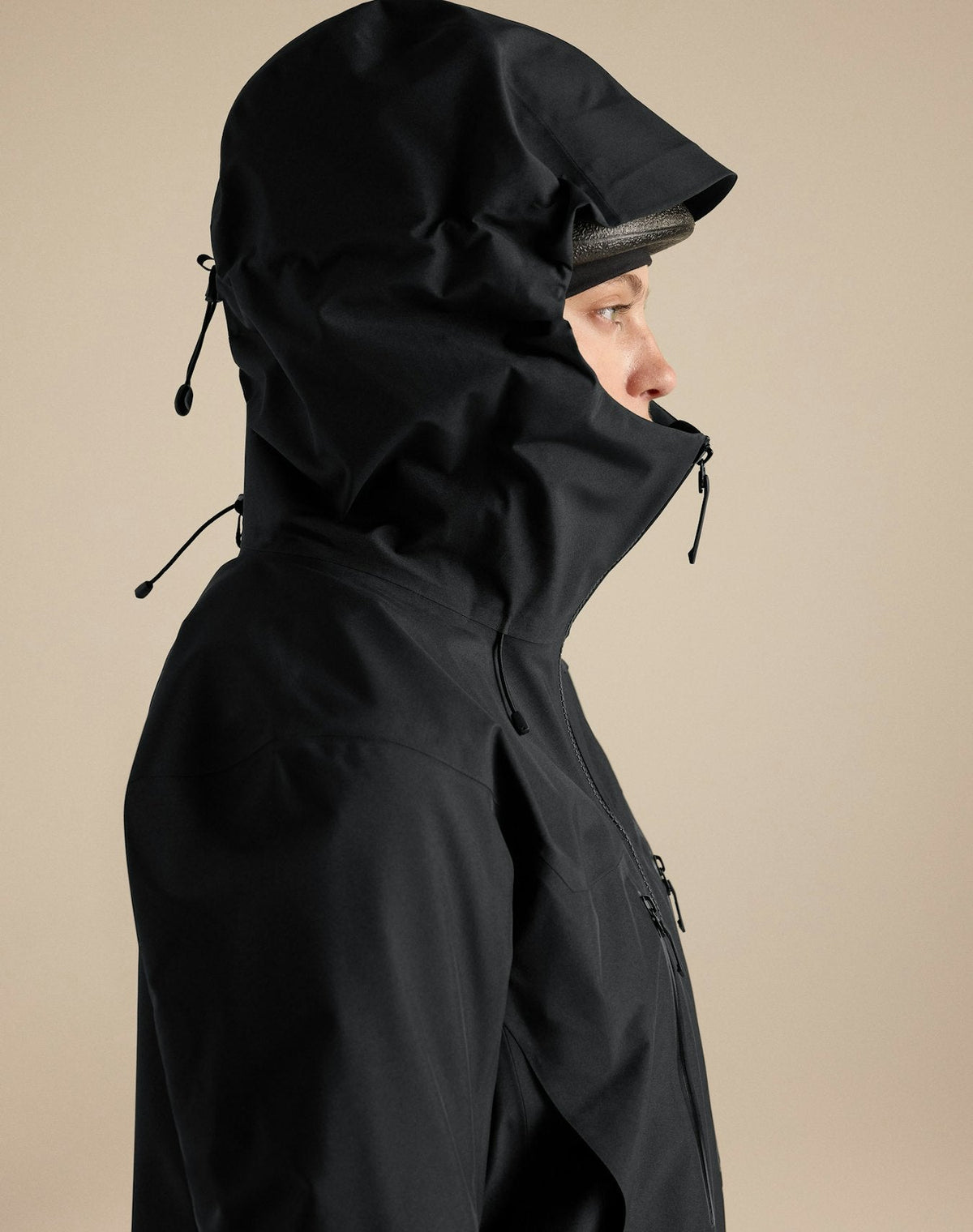 Arc'teryx Women's Alpha SV Jacket GORE‑TEX PRO Hard Shell Black