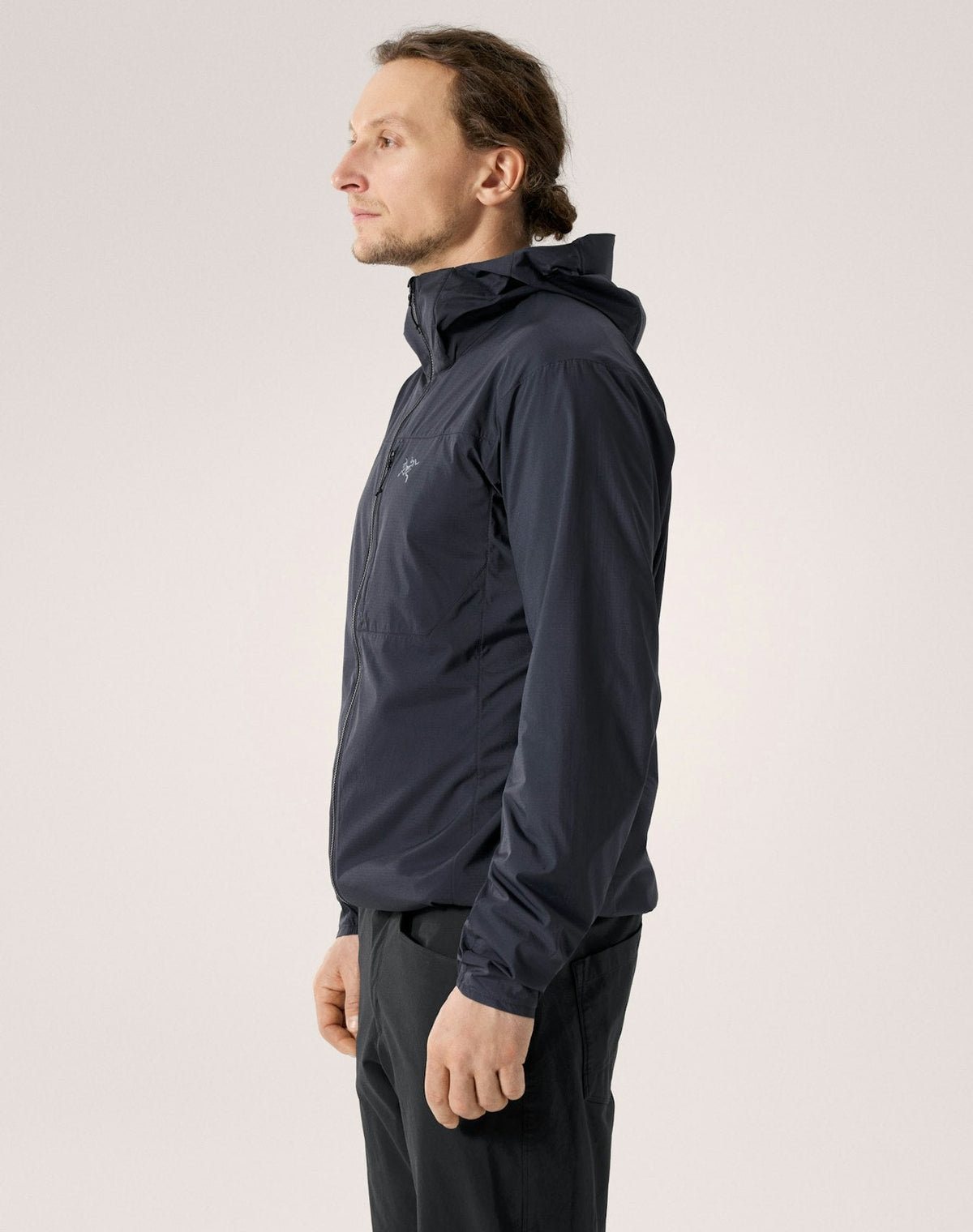 Arc'teryx Squamish Men's Windshell Hoody - Black Sapphire