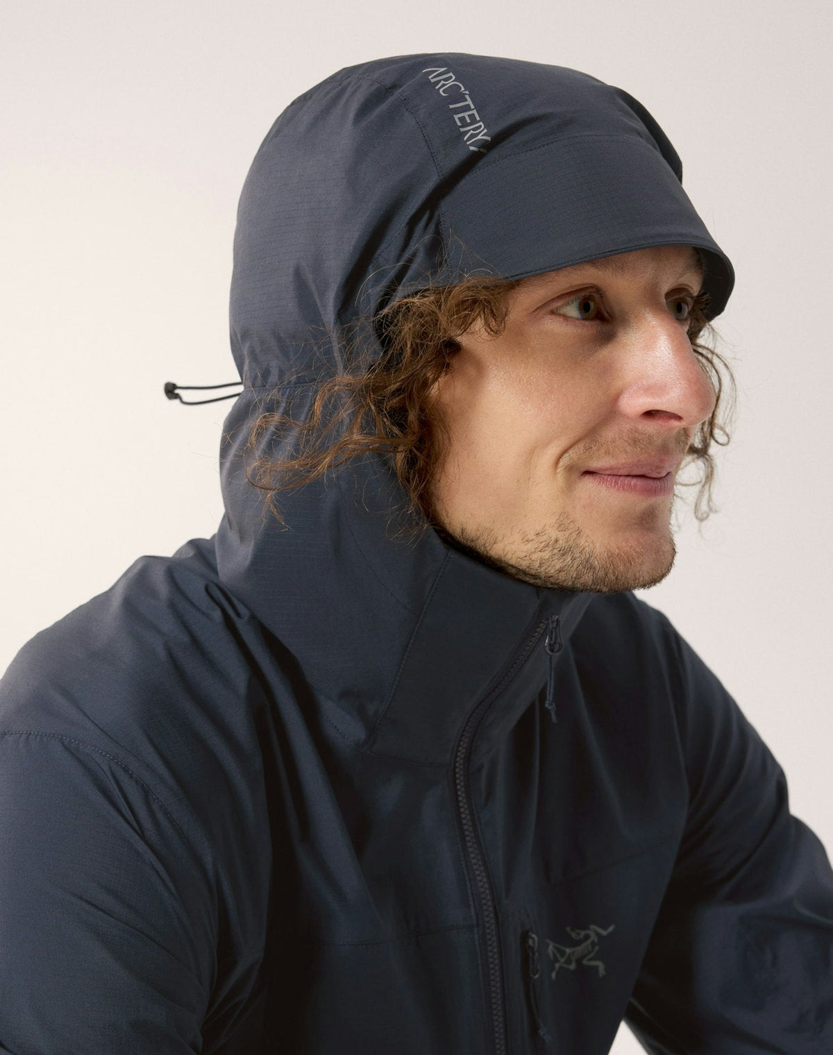 Arc'teryx Squamish Men's Windshell Hoody - Black Sapphire