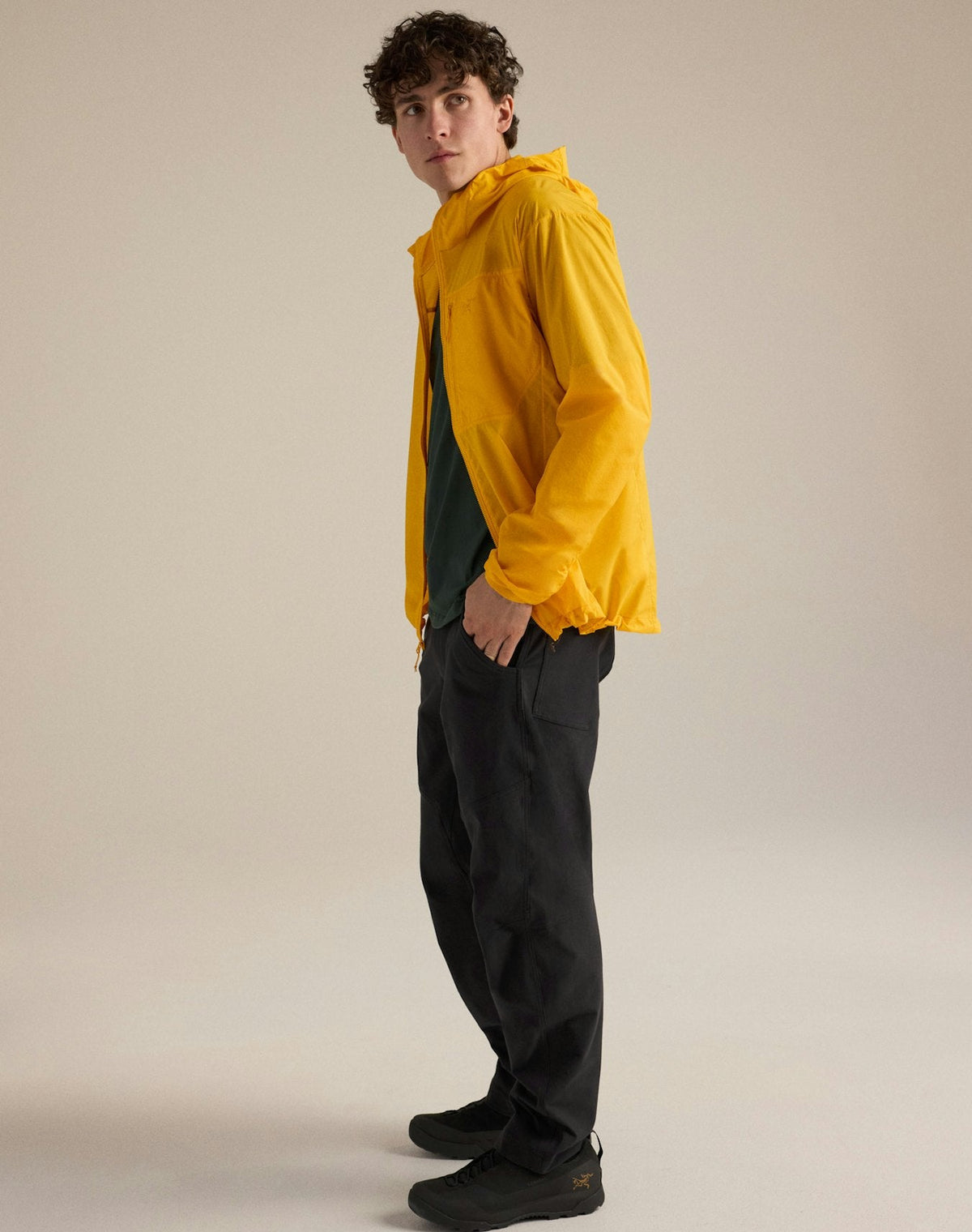Arc'teryx Squamish Men's Windshell Hoody - Solaris