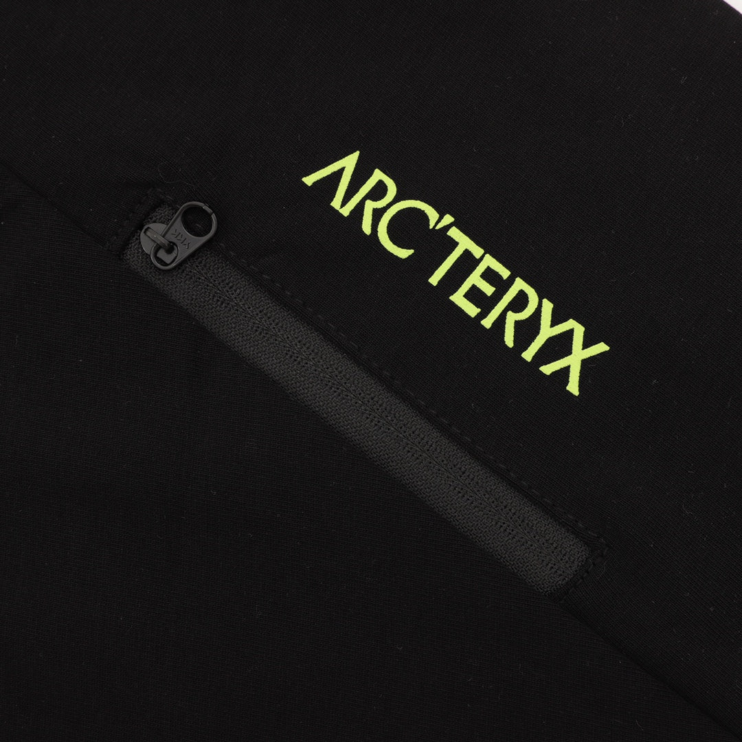 Arc'teryx Big Logo Series Crew Neck Long Sleeve T-Shirt "Black"
