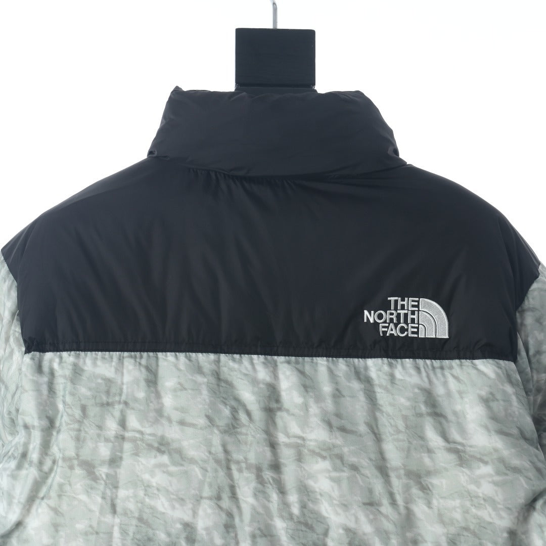 The North Face x Supreme Collaboration Series Men Puffer Jacket "Grey Camo"